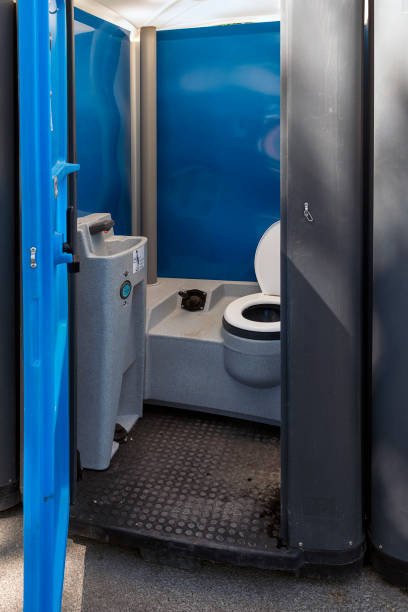 Best Porta potty rental near me  in Mazomanie, WI